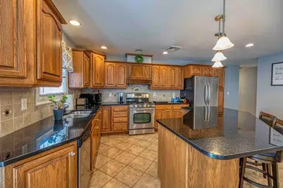 213 Boyden St, Fall River, MA 02721 - Photo 3