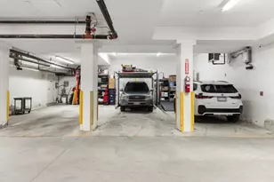 409 Commonwealth Ave, Boston, MA 02215 - Photo 41