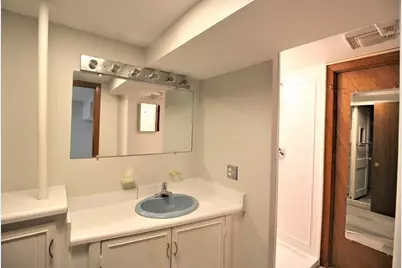 8 Thurston Rd #8, Watertown, MA 02472 - Photo 15