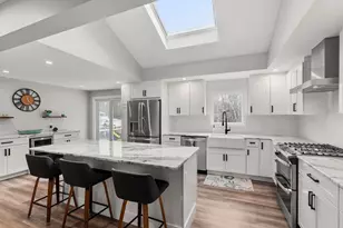 271 Beech St, Tewksbury, MA 01876 - Photo 9