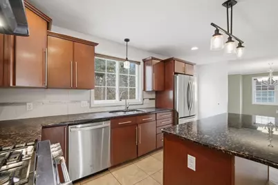 70 Hartwick Street, Springfield, MA 01108 - Photo 5