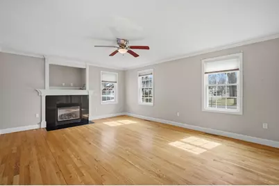 70 Hartwick Street, Springfield, MA 01108 - Photo 17