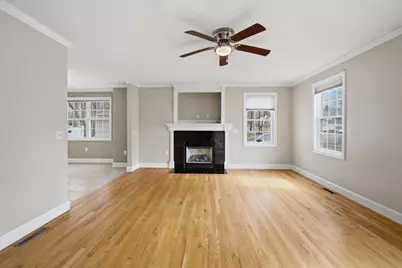 70 Hartwick Street, Springfield, MA 01108 - Photo 15