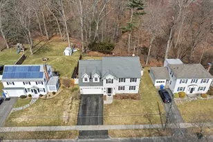 70 Hartwick St, Springfield, MA 01108 - Photo 31