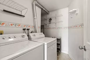 1205 Grafton St, Worcester, MA 01604 - Photo 9