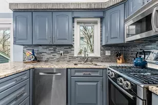 616 Princeton Blvd, Lowell, MA 01851 - Photo 9