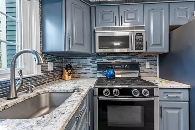 616 Princeton Blvd #25, Lowell, MA 01851 - Photo 11