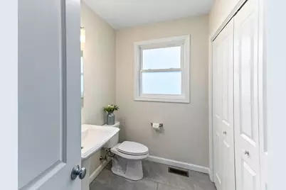 55 Oldfield  Rd, Bridgewater, MA 02324 - Photo 7