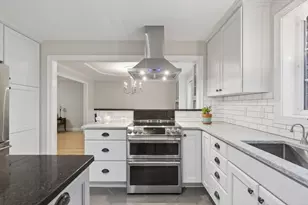 6A Meadowvale Rd, Burlington, MA 01803 - Photo 3