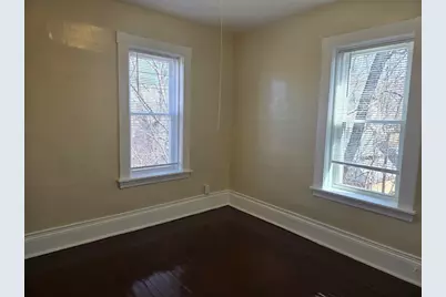 240 Locust Street #4L, Springfield, MA 01108 - Photo 9