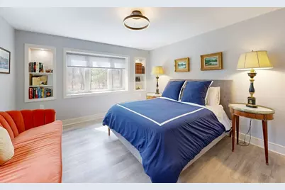 25 Longmeadow Rd, Medfield, MA 02052 - Photo 7