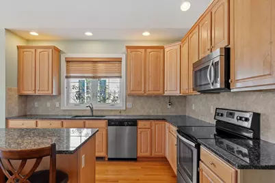 13 Wilshire Way #13, Marlborough, MA 01752 - Photo 11