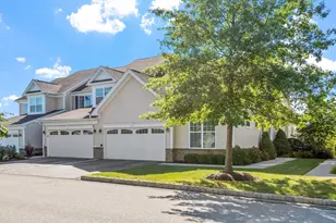 13 Wilshire Way, Marlborough, MA 01752 - Photo 1