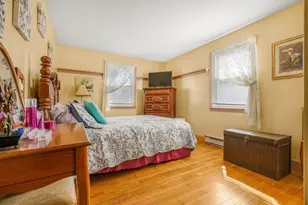 24 Sylvia St, Fairhaven, MA 02719 - Photo 13