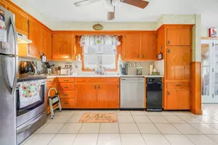 24 Sylvia St, Fairhaven, MA 02719 - Photo 19