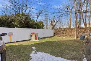 18 Haynes St, Worcester, MA 01603 - Photo 41