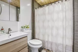 18 Haynes St, Worcester, MA 01603 - Photo 13