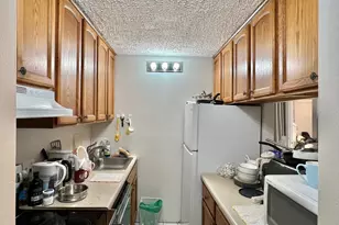 4 Trowbridge Pl, Cambridge, MA 02138 - Photo 5