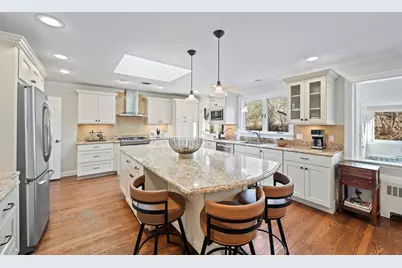 447 Dudley Road, Newton, MA 02459 - Photo 3