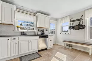 173 Greenmont Ave, Dracut, MA 01826 - Photo 13