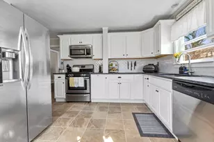 173 Greenmont Ave, Dracut, MA 01826 - Photo 15