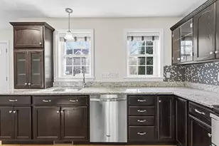 36 Norwood Ave, Ayer, MA 01432 - Photo 11