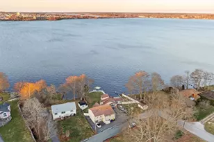 112 Hiatt St, Fall River, MA 02721 - Photo 3