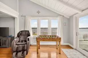 112 Hiatt St, Fall River, MA 02721 - Photo 11