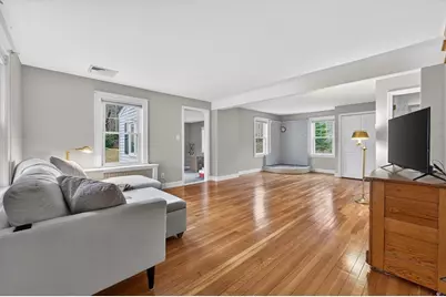 129 Mill St, Hopedale, MA 01747 - Photo 15