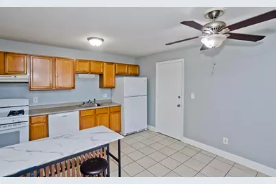 239 Glasgow St #10, Fall River, MA 02721 - Photo 7