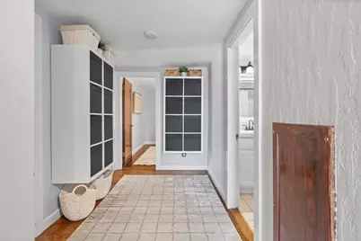 860 Pleasant St, Worcester, MA 01602 - Photo 21