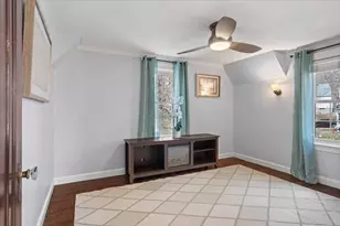 860 Pleasant St, Worcester, MA 01602 - Photo 25