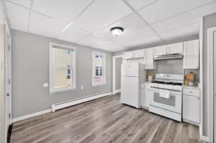 69-71 Elmwood Ave, Holyoke, MA 01040 - Photo 7