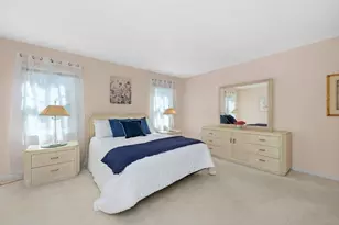 34 Pickman Dr, Bedford, MA 01730 - Photo 23