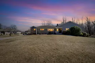 6 Cutler Rd, Paxton, MA 01612 - Photo 1