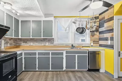 169 Pine St, Quincy, MA 02170 - Photo 7