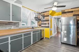 169 Pine St, Quincy, MA 02170 - Photo 9