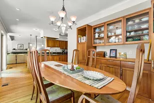 34 Lagrange St, Brookline, MA 02467 - Photo 11