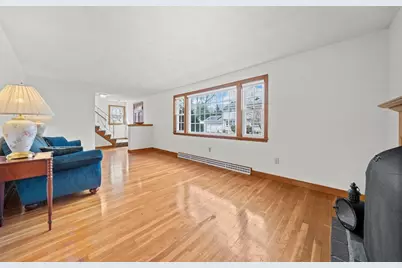 32 Nichols Ave, Avon, MA 02322 - Photo 9