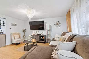 110-112 Everett St, Lawrence, MA 01843 - Photo 17