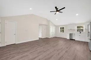 24 Daley St, Chicopee, MA 01013 - Photo 5