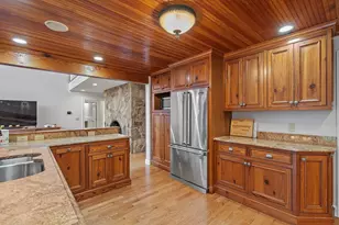 14 Wolfpen Ln, Southborough, MA 01772 - Photo 7