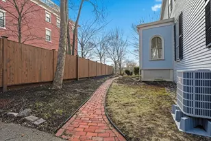 96 Washington Square E, Salem, MA 01970 - Photo 31