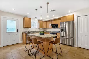 109 Harvey St, Cambridge, MA 02140 - Photo 7