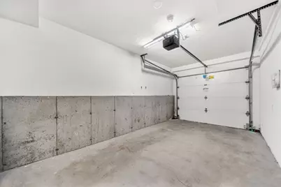 109 Harvey St, Cambridge, MA 02140 - Photo 27