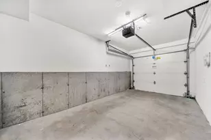 109 Harvey St, Cambridge, MA 02140 - Photo 27