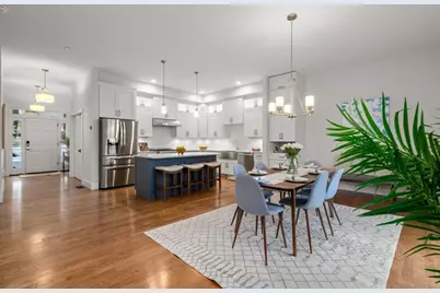 88 Crescent St #2, Newton, MA 02466 - Photo 9