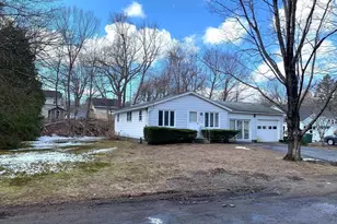 13 Greenhurst Ave, Fitchburg, MA 01420 - Photo 3