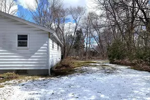 13 Greenhurst Ave, Fitchburg, MA 01420 - Photo 7