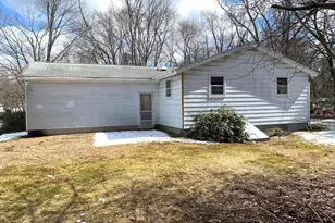 13 Greenhurst Ave, Fitchburg, MA 01420 - Photo 11